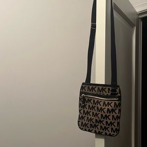 Cross bag